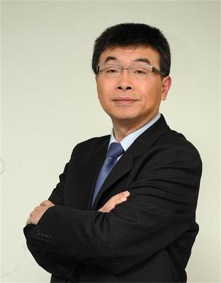 台湾"最强斗士"邱毅,因爱国言论被迫离婚,妻子每天活在恐吓中